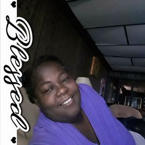 Meet your Posher, Inez